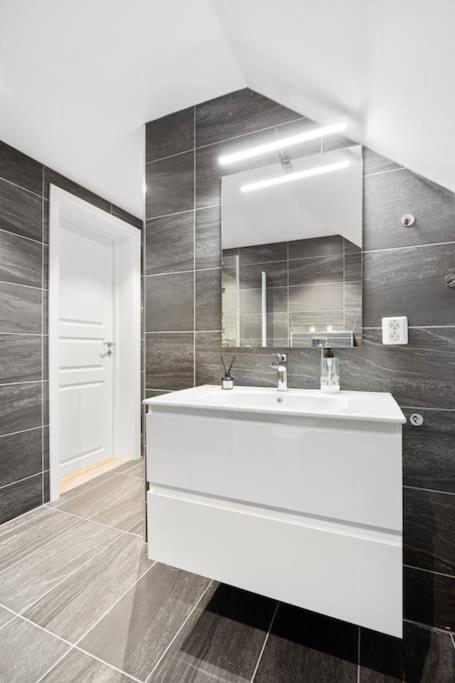 Lille Damsgardsveien 61 Apartment Берген Екстериор снимка
