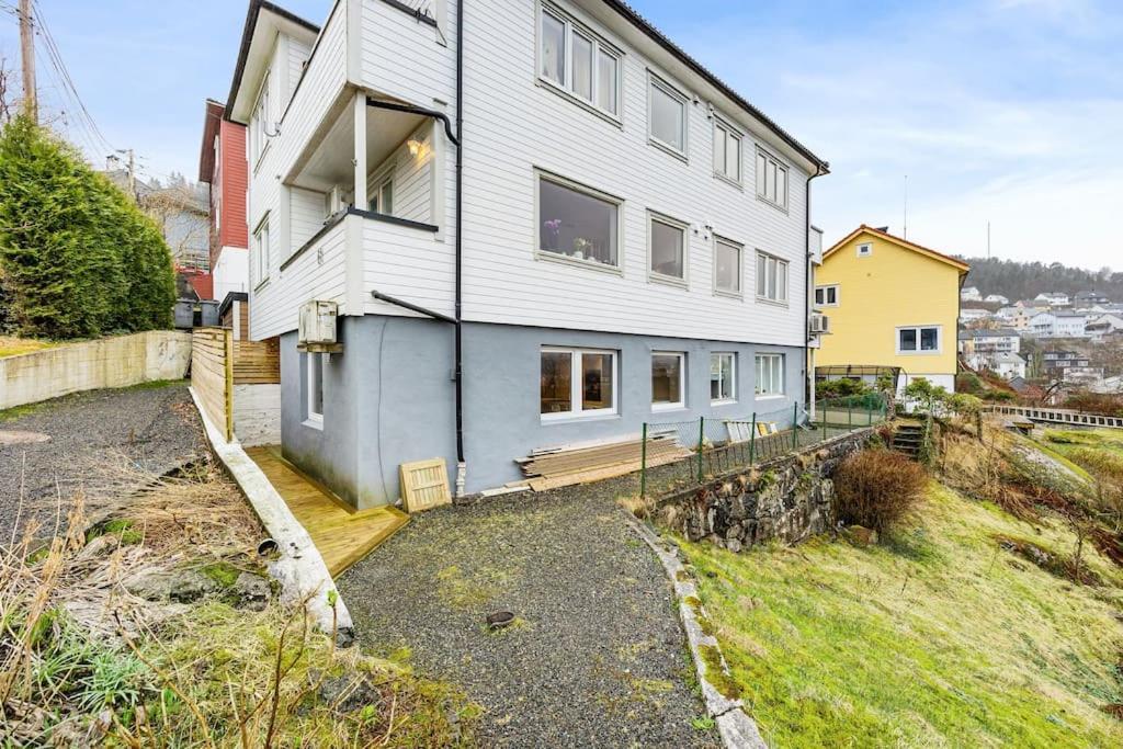 Lille Damsgardsveien 61 Apartment Берген Екстериор снимка